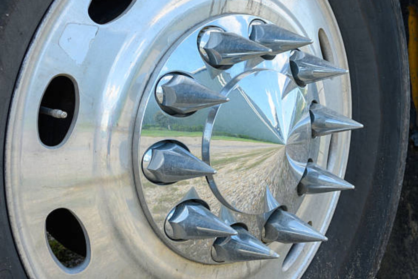 5 Reasons Why Trucks Have Spiked Lug Nuts